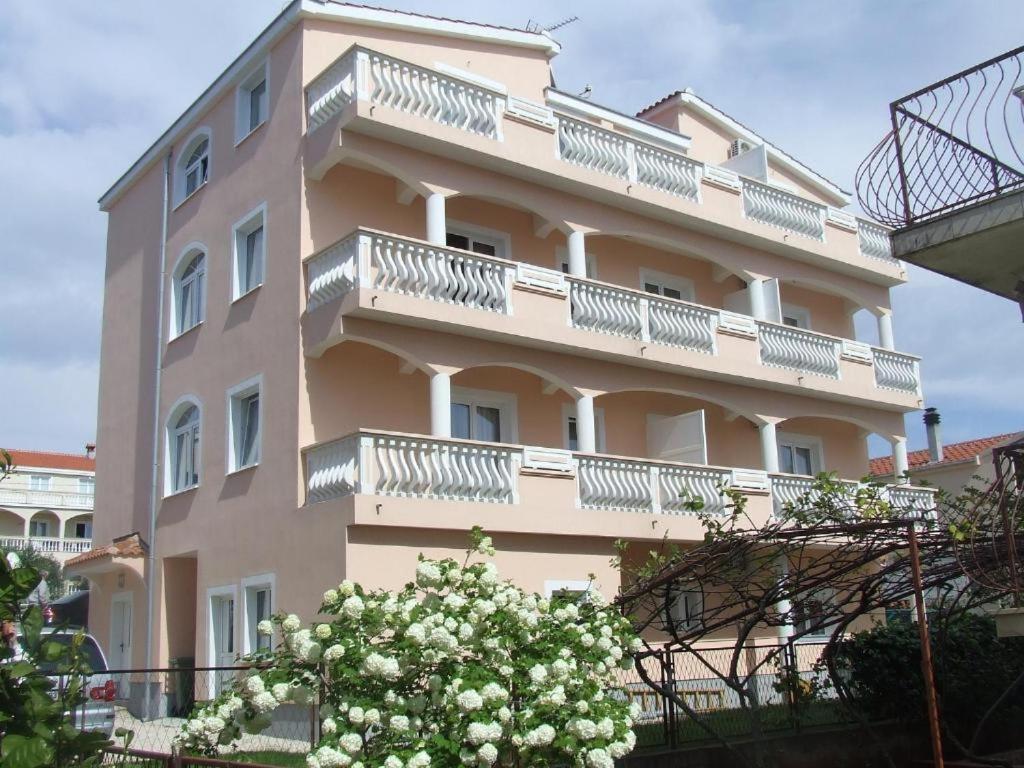 Rooms & Apartments Ana 2 Zadar Dış mekan fotoğraf